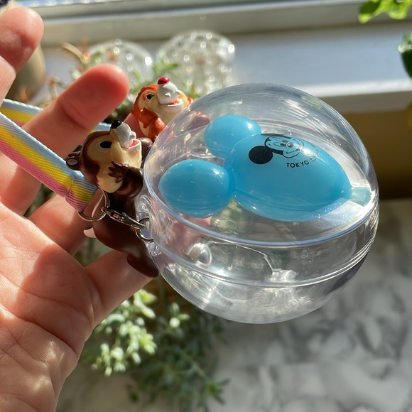 Disney Chip and Dale candy case - Tokyo Disneyland - Picture 3 of 6